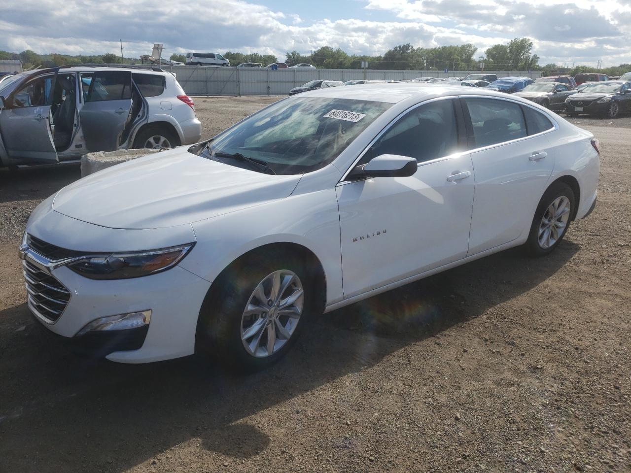 Изображение 1 2019 CHEVROLET MALIBU LT 2019 с VIN 1G1ZD5ST0KF194859