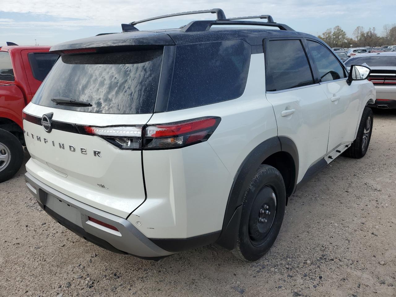 Image 3 of Nissan Pathfinder Sl 2023 with VIN 5N1DR3CA7PC237652