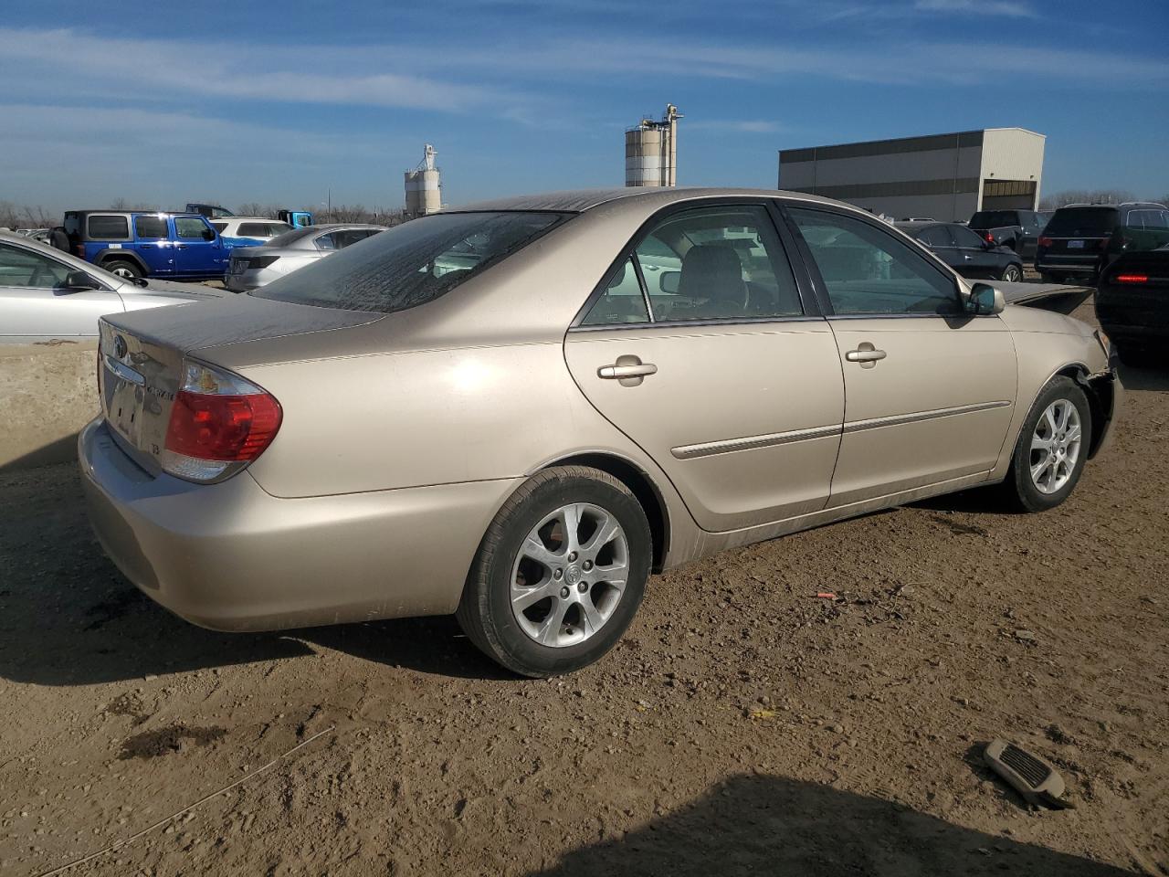 Изображение 3 2005 TOYOTA CAMRY LE 2005 с VIN 4T1BF30K95U591841