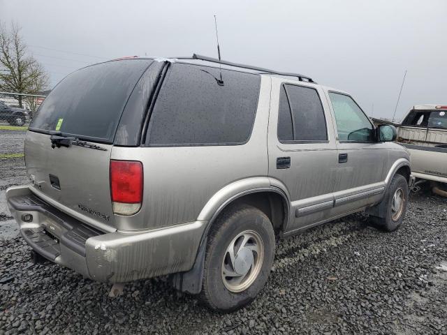 Image 3 of 2001 CHEVROLET BLAZER  2001 with VIN 1GNDT13W712110877