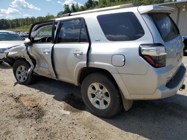 Image 2 of 2019 TOYOTA 4RUNNER SR5 2019 with VIN JTEBU5JRXK5620699