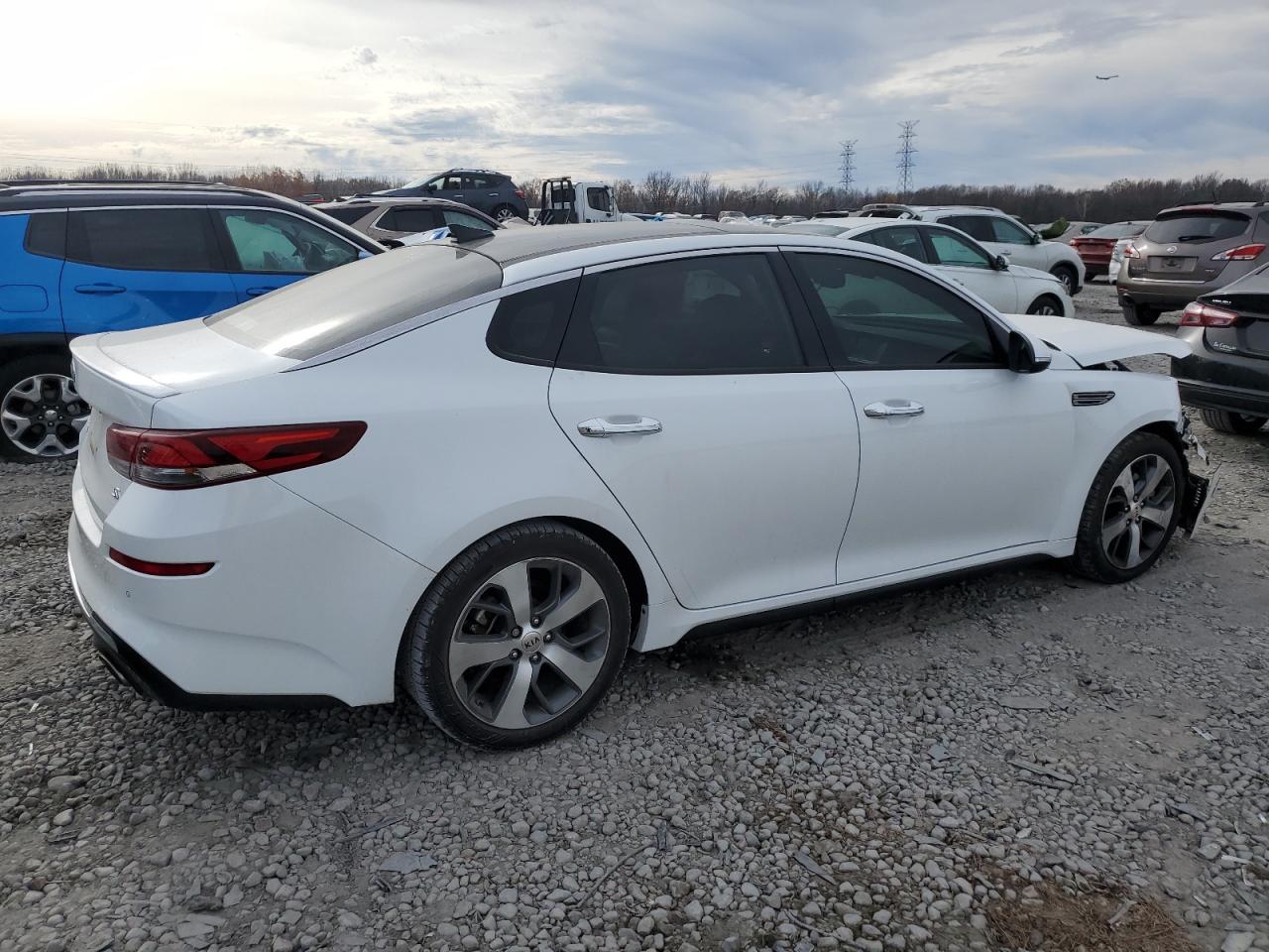 Изображение 3 2019 KIA OPTIMA LX 2019 с VIN 5XXGT4L33KG290996