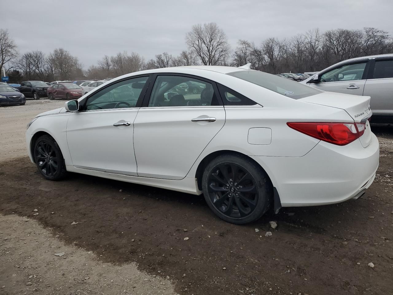 Image 2 of 2011 HYUNDAI SONATA SE 2011 with VIN 5NPEC4AB3BH239455