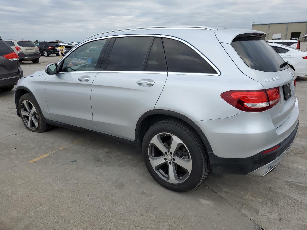 Image 2 of 2016 MERCEDES-BENZ GLC 300 2016 with VIN WDC0G4JB7GF008746