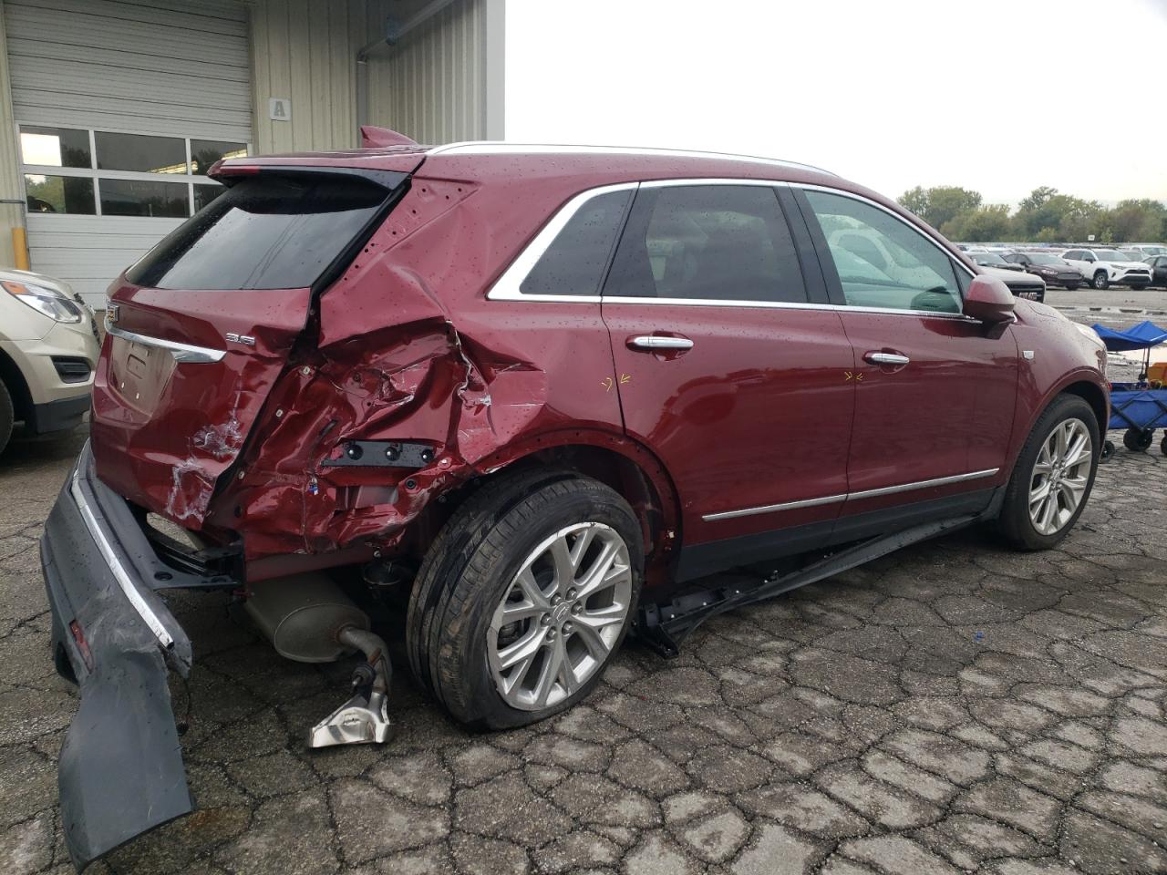 Image 3 of Cadillac Xt5 Luxury 2017 with VIN 1GYKNDRS4HZ199769