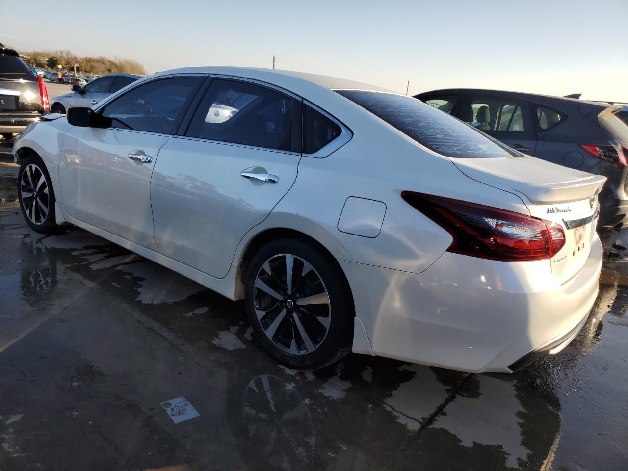 Obraz 2 z 2018 NISSAN ALTIMA 2.5 2018 z VIN 1N4AL3AP0JC186900