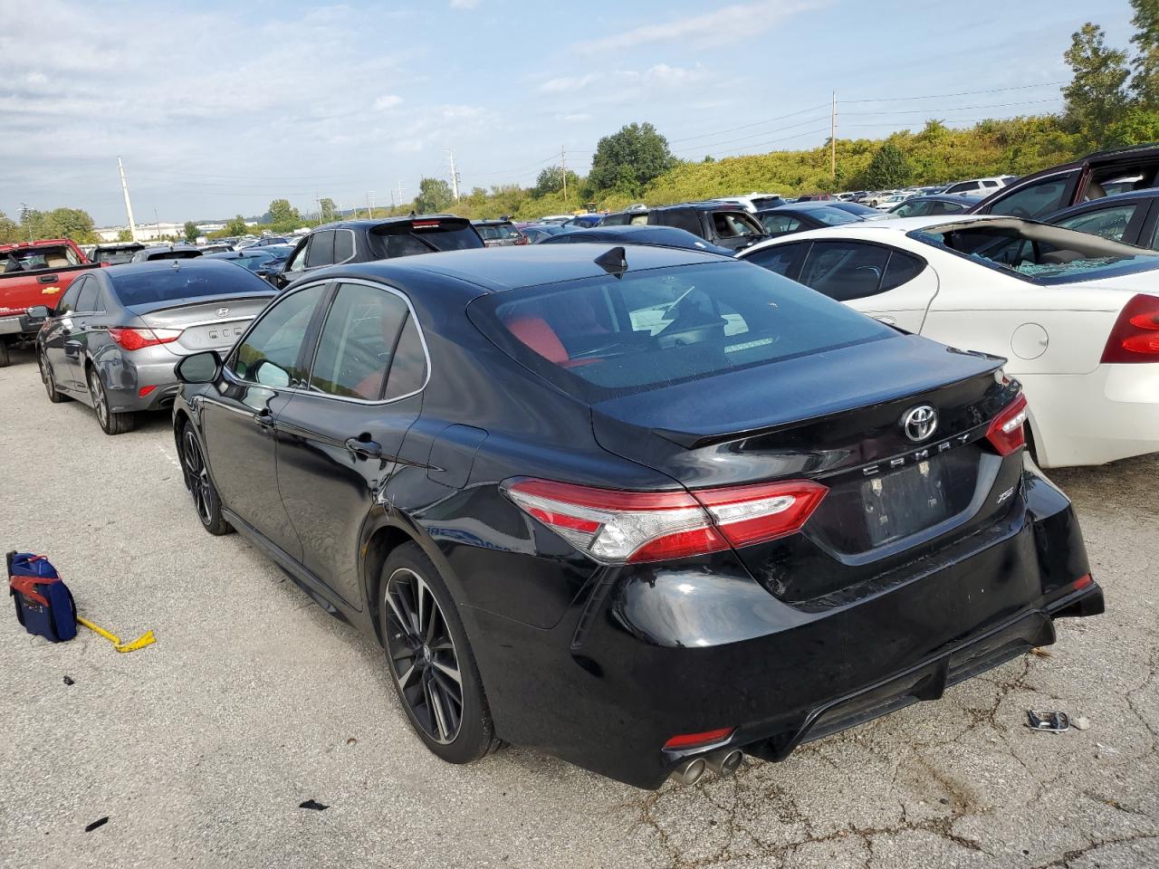 Obraz 2 z 2019 TOYOTA CAMRY XSE 2019 z VIN 4T1B61HK9KU245843