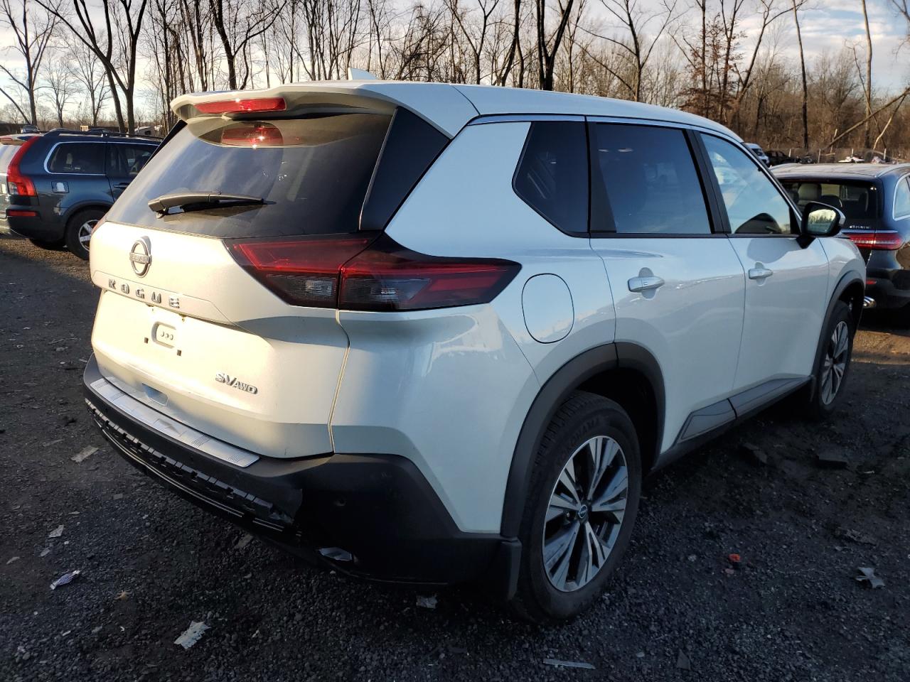 Изображение 3 2023 NISSAN ROGUE SV 2023 с VIN JN8BT3BB9PW465792