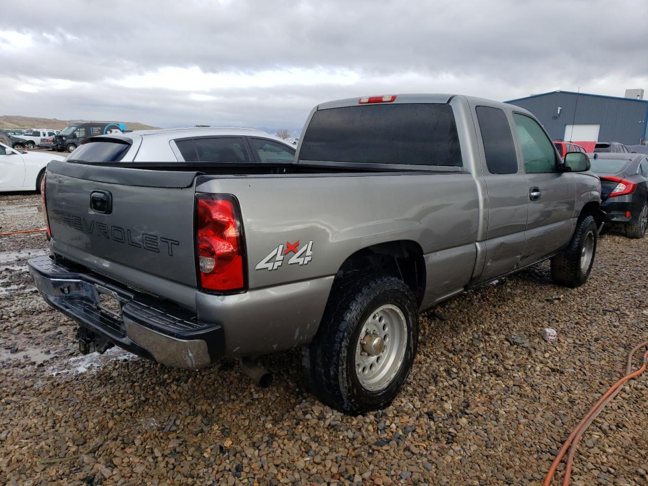 Obraz 3 z 2006 CHEVROLET SILVERADO K1500 2006 z VIN 1GCEK19B66Z193589