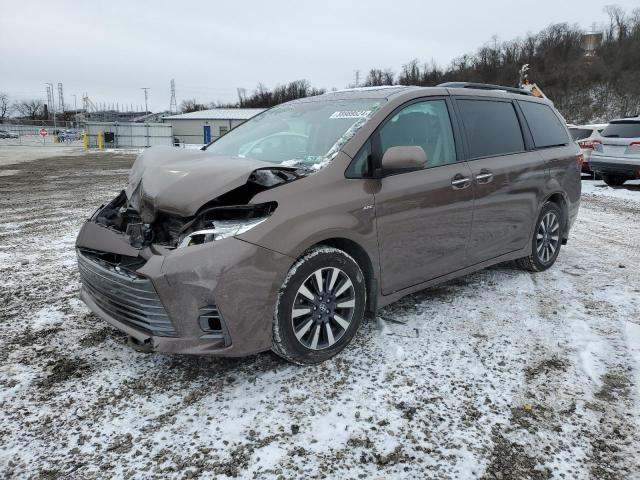 Image 1 of 2019 TOYOTA SIENNA XLE 2019 with VIN 5TDDZ3DC2KS215201