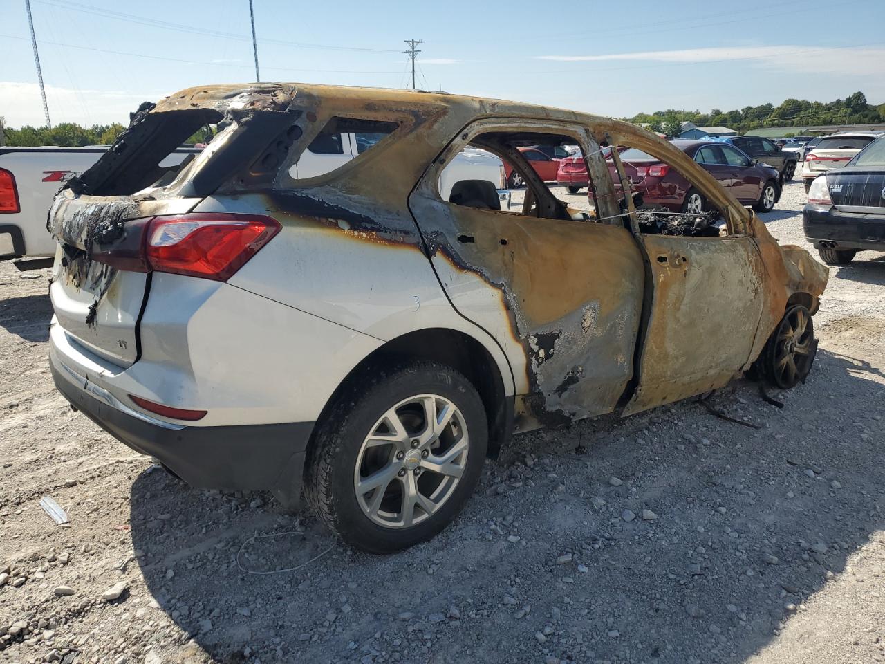 Image 3 of Chevrolet Equinox Lt 2018 with VIN 2GNAXKEX2J6207734