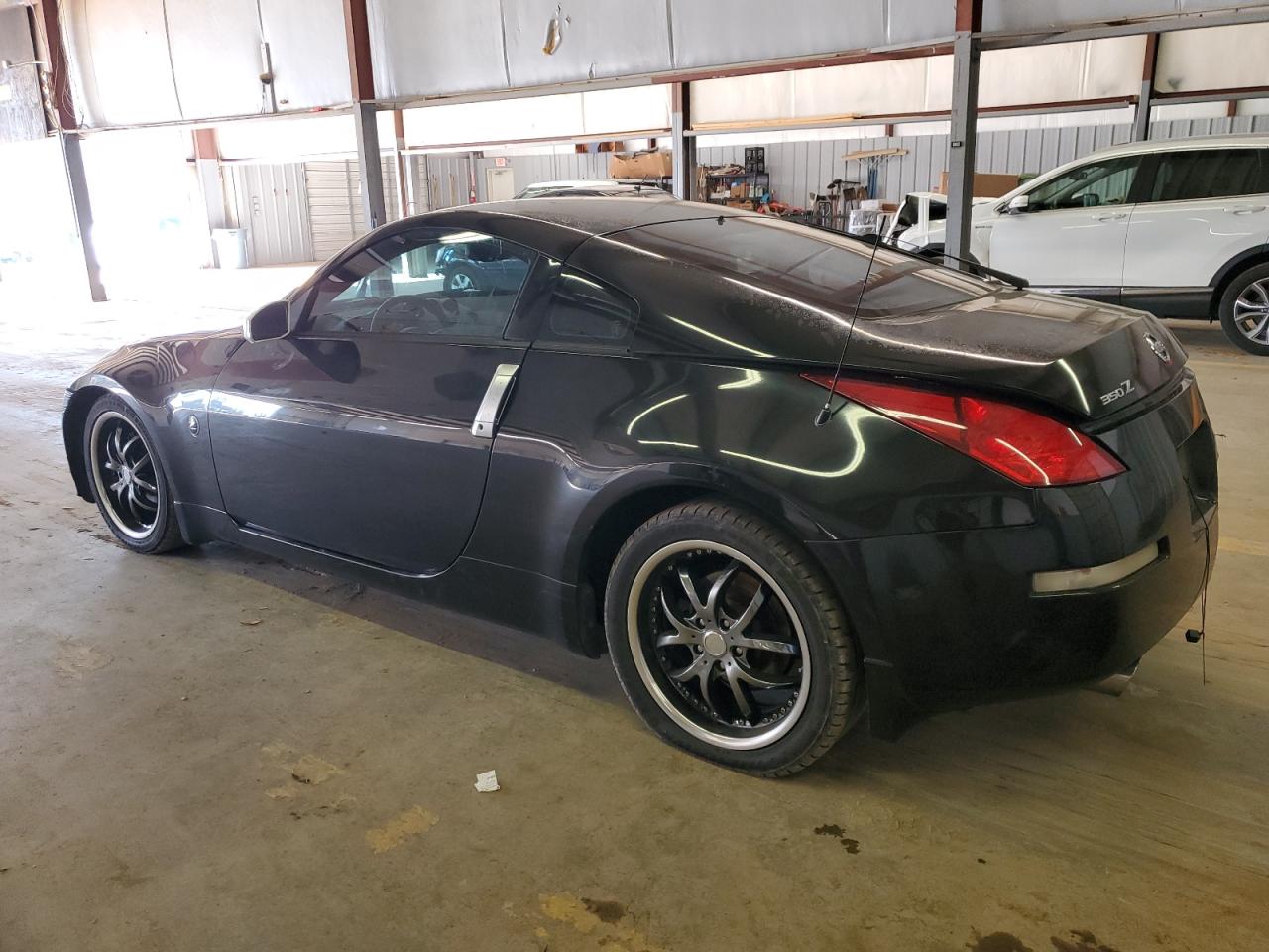 Image 2 of 2005 NISSAN 350Z COUPE 2005 with VIN JN1AZ34D75M608030