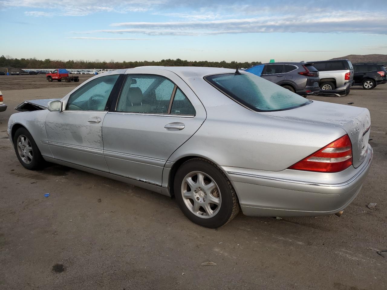 Image 2 of 2000 MERCEDES-BENZ S 500 2000 with VIN WDBNG75J5YA058055