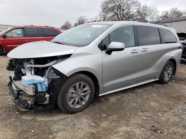 Изображение 2021 TOYOTA SIENNA XLE 2021
