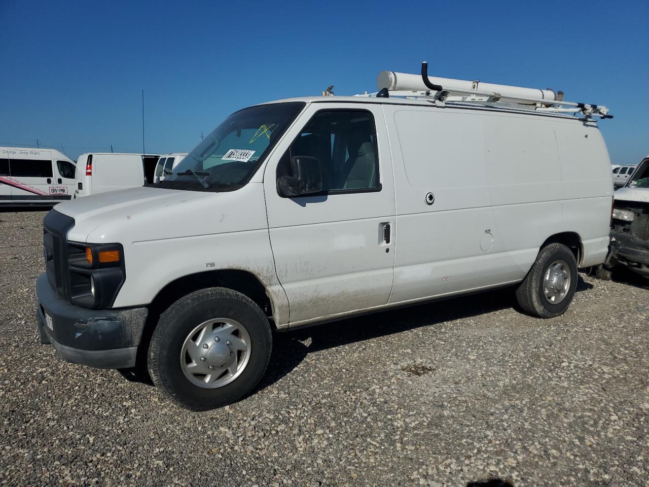 Obraz 1 z 2010 FORD ECONOLINE E250 VAN 2010 z VIN 1FTNE2ELXADA60240