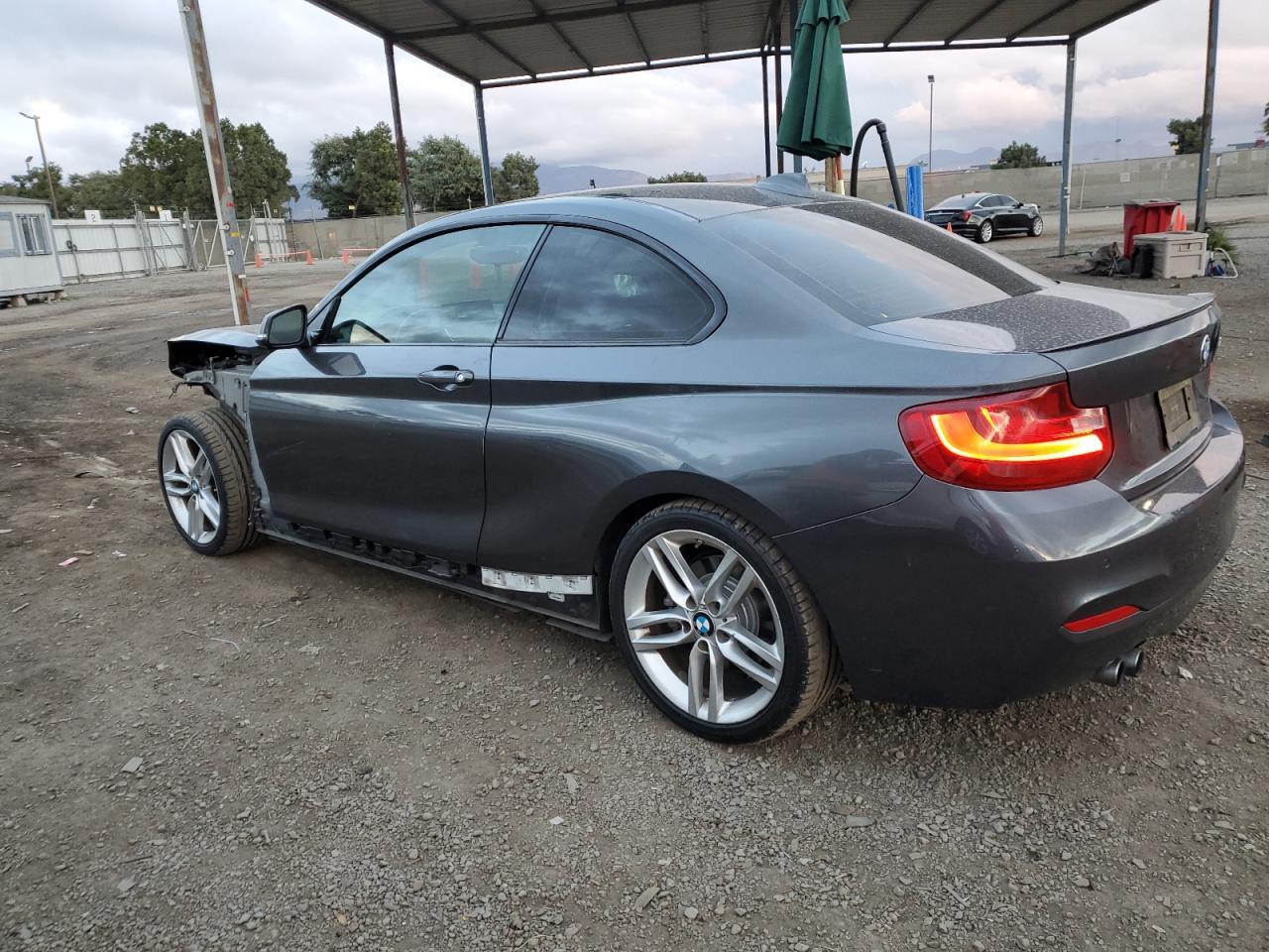 Изображение 2 2015 BMW 228 I SULEV 2015 с VIN WBA1F9C58FVW98736
