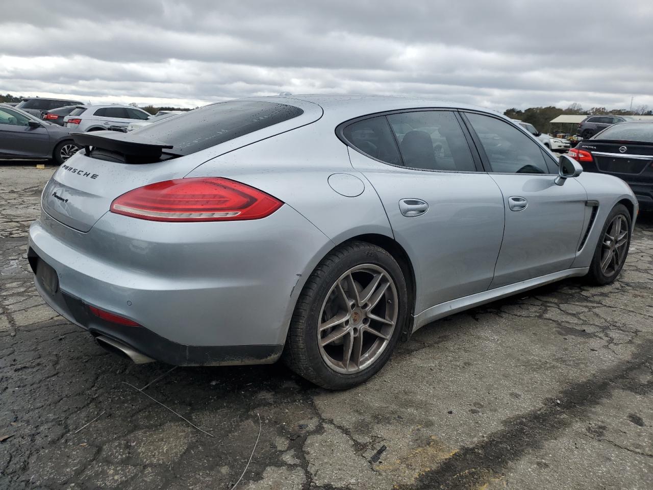 Image 3 of 2014 PORSCHE PANAMERA 2 2014 with VIN WP0AA2A7XEL005723