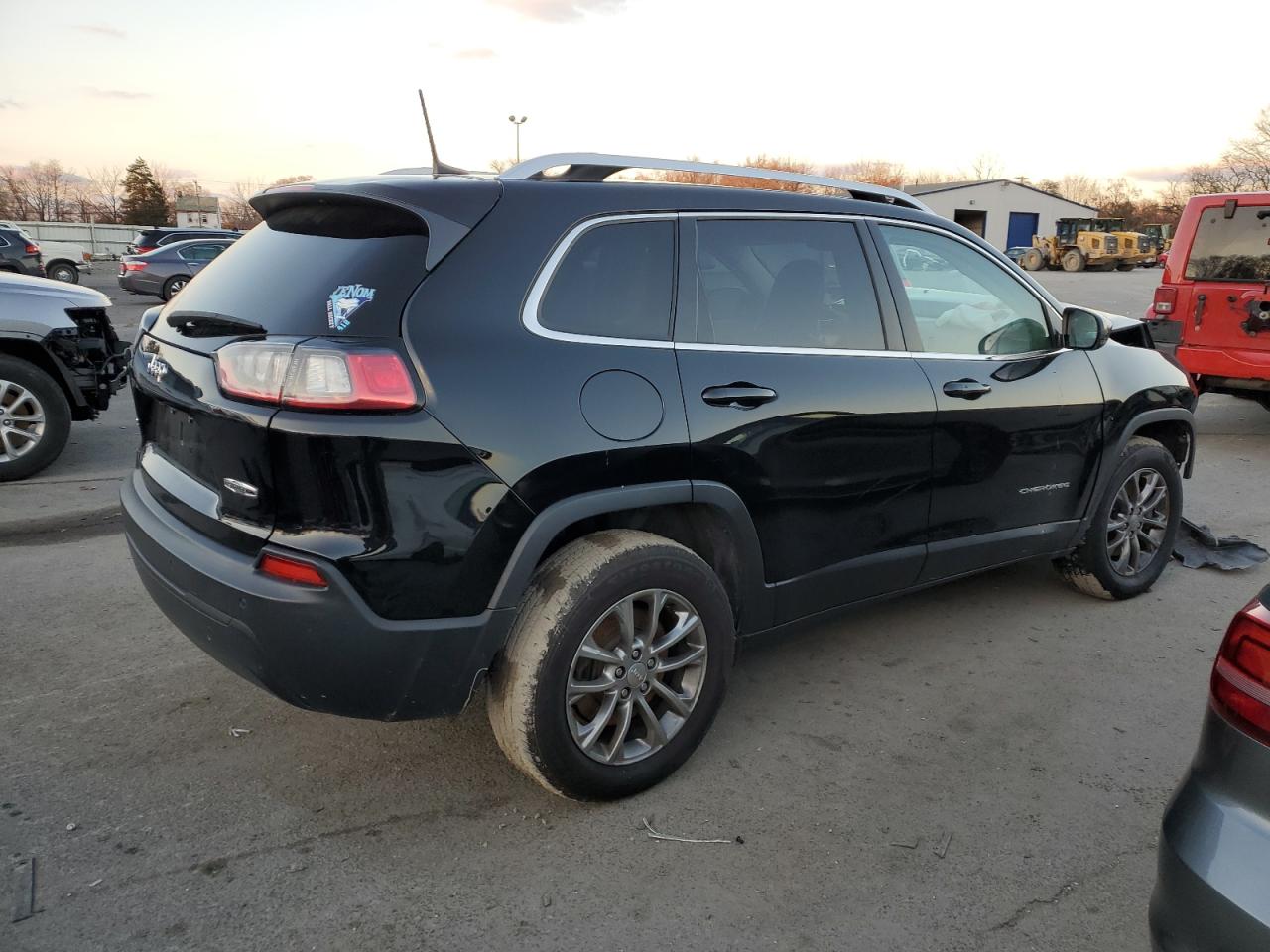 Image 3 of 2019 JEEP CHEROKEE LATITUDE PLUS 2019 with VIN 1C4PJMLB7KD473664