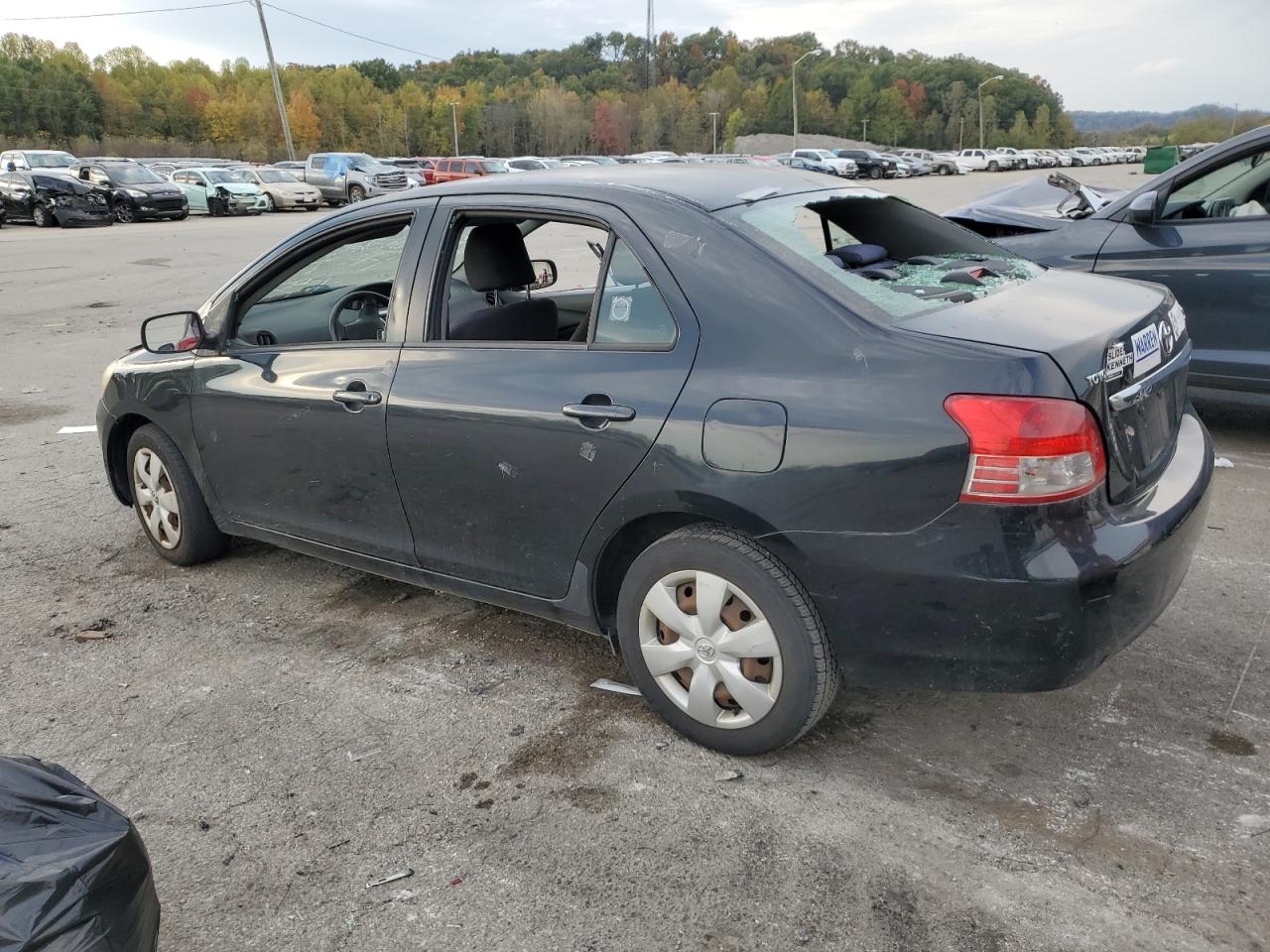 Obraz 2 z 2008 TOYOTA YARIS  2008 z VIN JTDBT923181284420