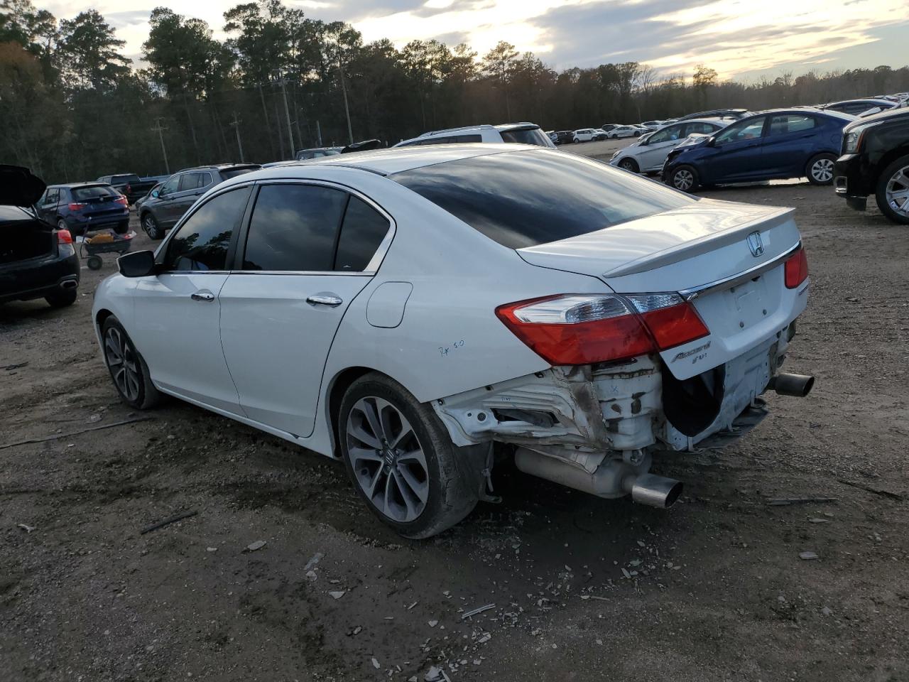 Изображение 2 2015 HONDA ACCORD SPORT 2015 с VIN 1HGCR2F58FA200629