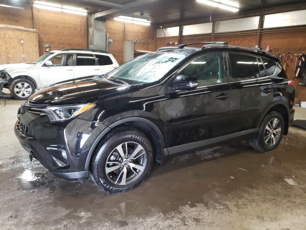 Image 1 of 2018 TOYOTA RAV4 ADVENTURE 2018 with VIN 2T3RFREV0JW780464