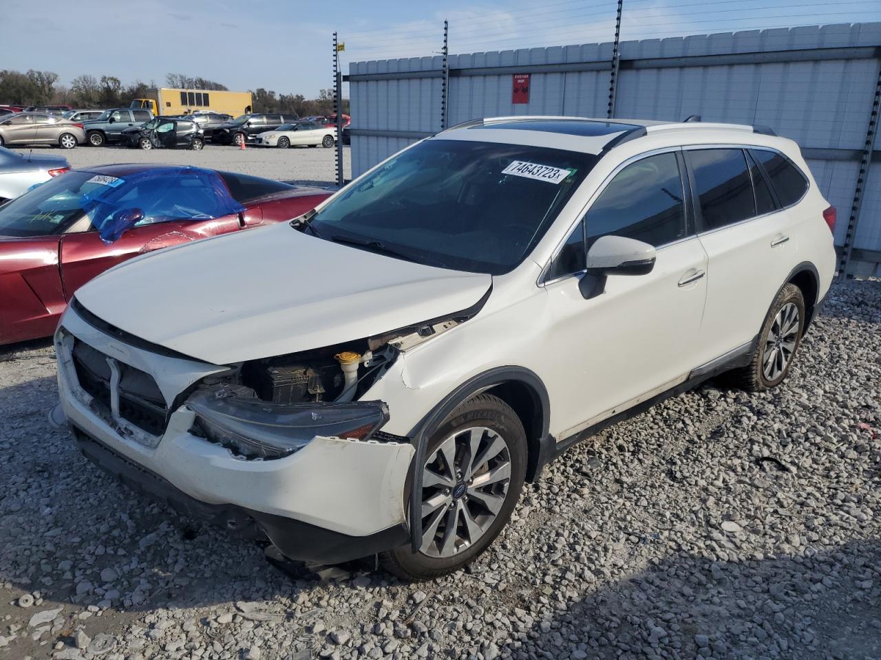 Изображение 1 2018 SUBARU OUTBACK TOURING 2018 с VIN 4S4BSETC6J3235648