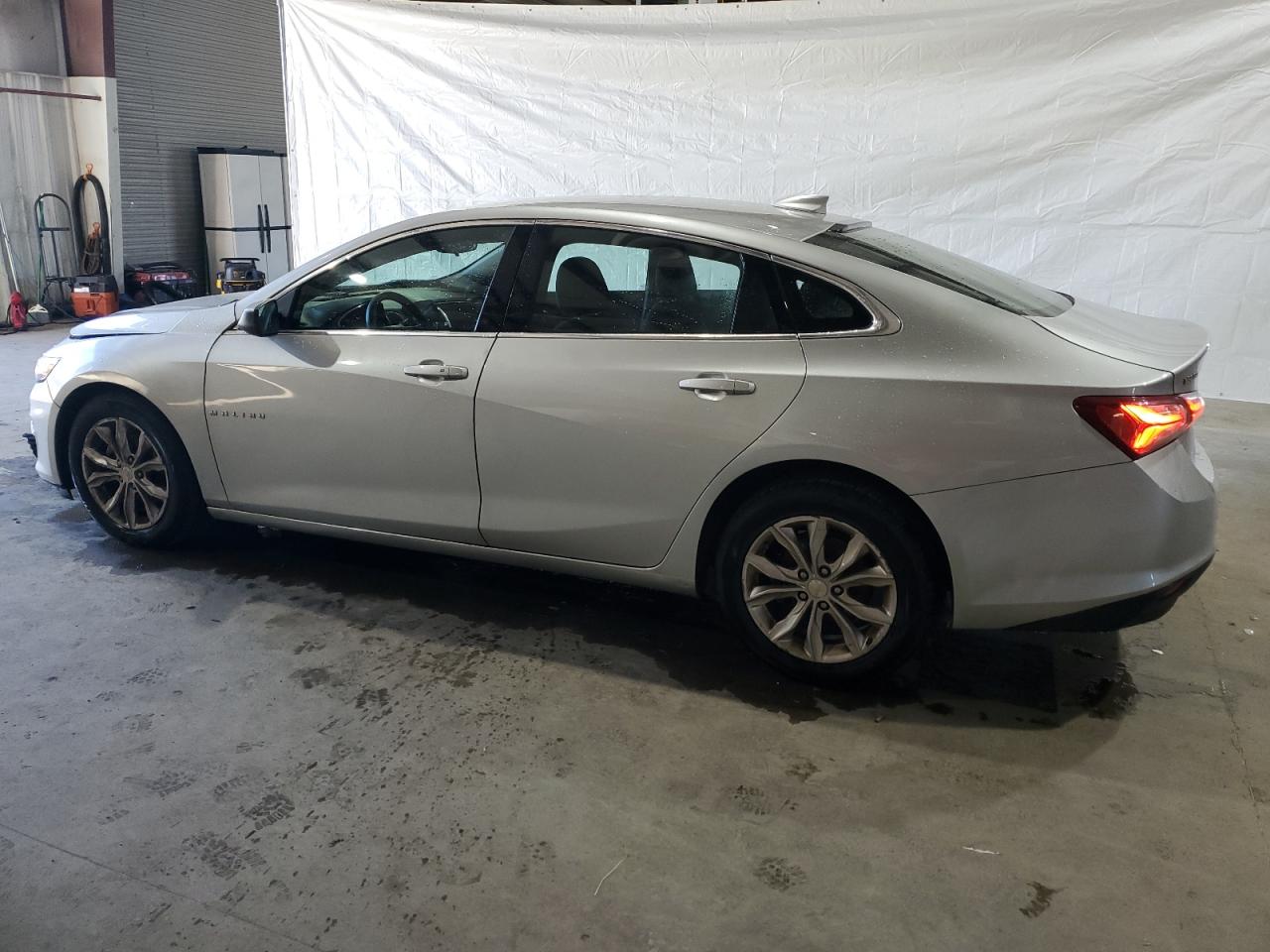 Image 2 of 2020 CHEVROLET MALIBU LT 2020 with VIN 1G1ZD5ST7LF054485