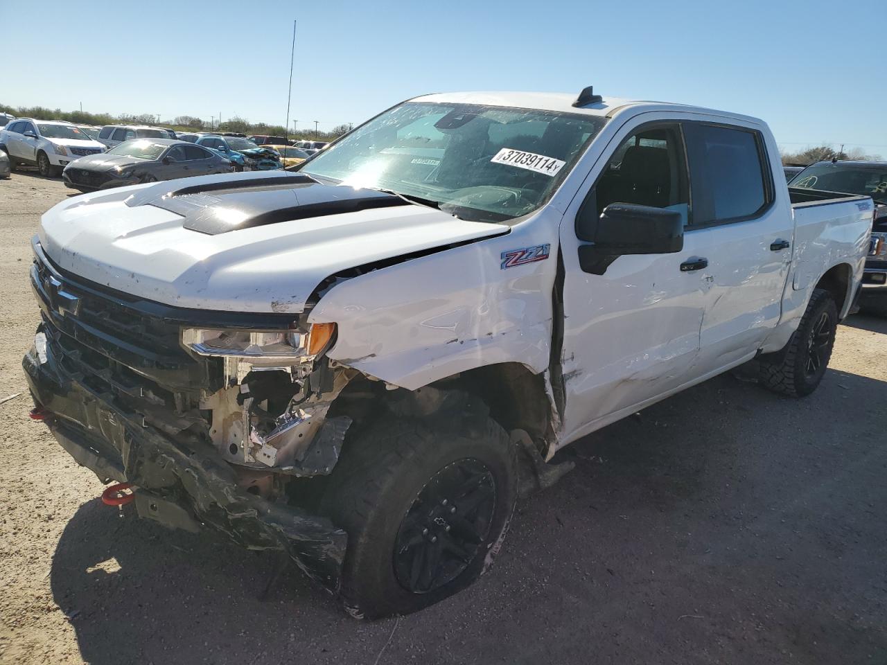 Image 1 of 2022 CHEVROLET SILVERADO K1500 LT TRAIL BOSS 2022 with VIN 3GCUDFED5NG618082