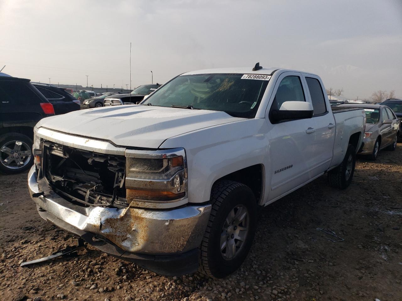 Изображение 1 2018 CHEVROLET SILVERADO K1500 LT 2018 с VIN 1GCVKREH8JZ310798