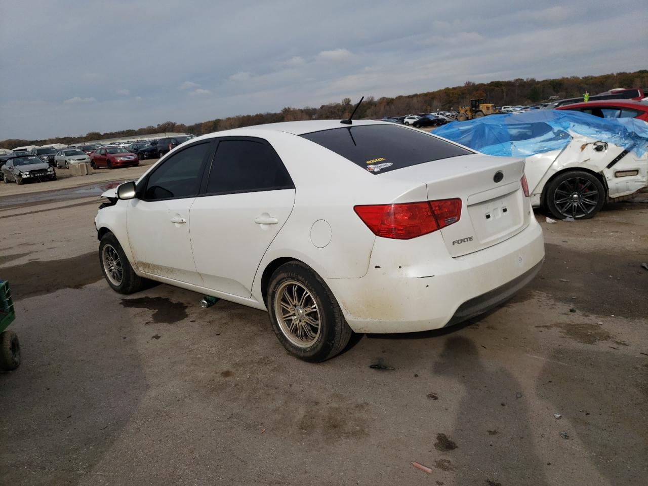 Изображение 2 2011 KIA FORTE EX 2011 с VIN KNAFU4A23B5458771