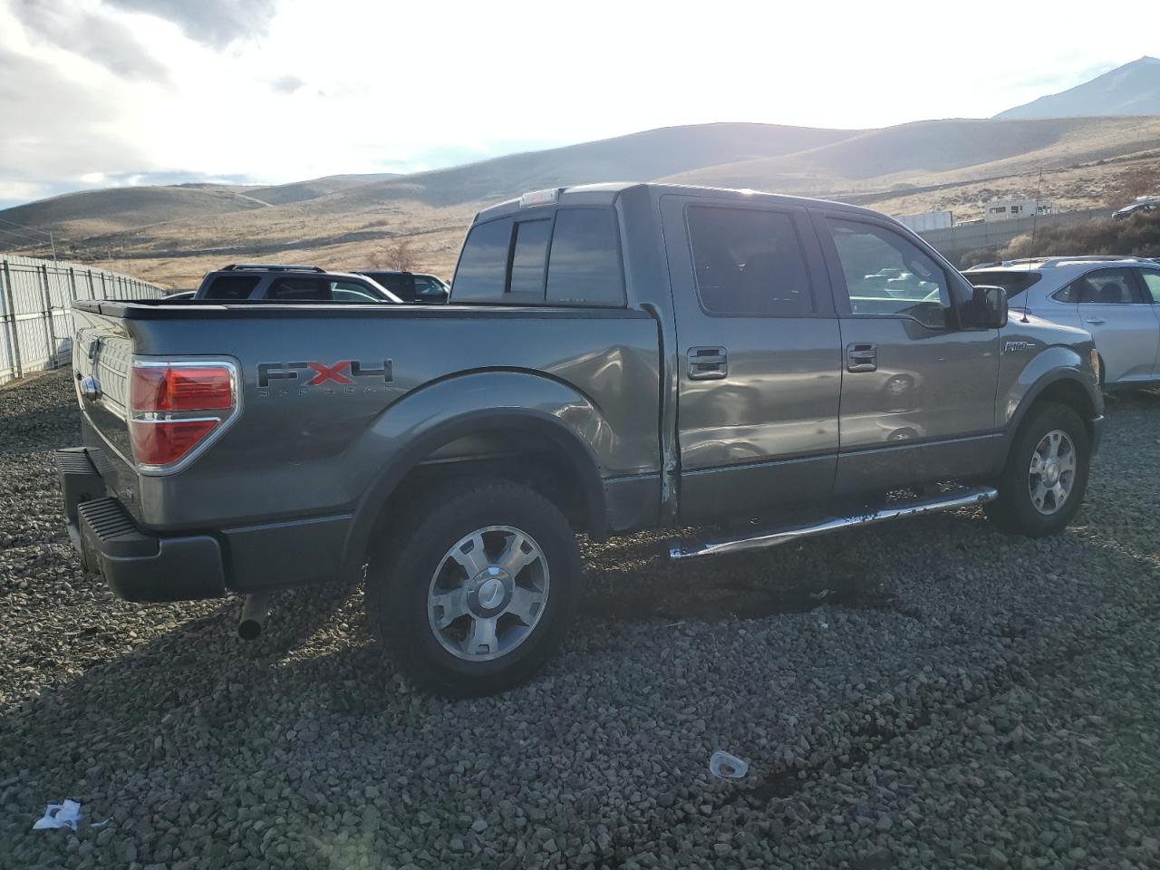 Obraz 3 z 2010 FORD F150 SUPERCREW 2010 z VIN 1FTFW1EV1AFD84131