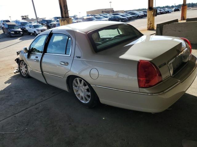 Image 2 of 2007 LINCOLN TOWN CAR SIGNATURE LIMITED 2007 with VIN 1LNHM82V27Y602310