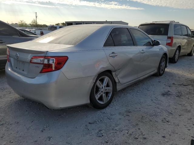 Obraz 3 z 2013 TOYOTA CAMRY L 2013 z VIN 4T1BF1FK6DU641024