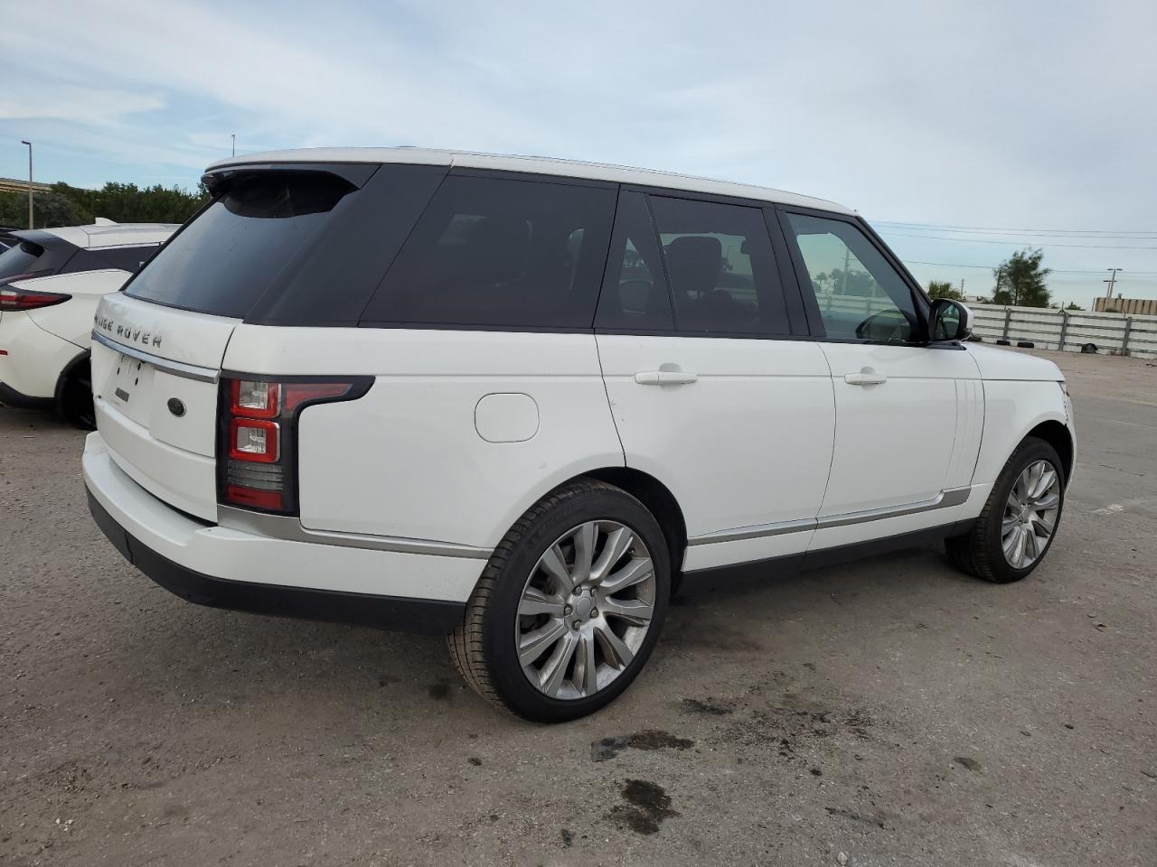 Изображение 3 2015 LAND ROVER RANGE ROVER SUPERCHARGED 2015 с VIN SALGS2TF4FA223738