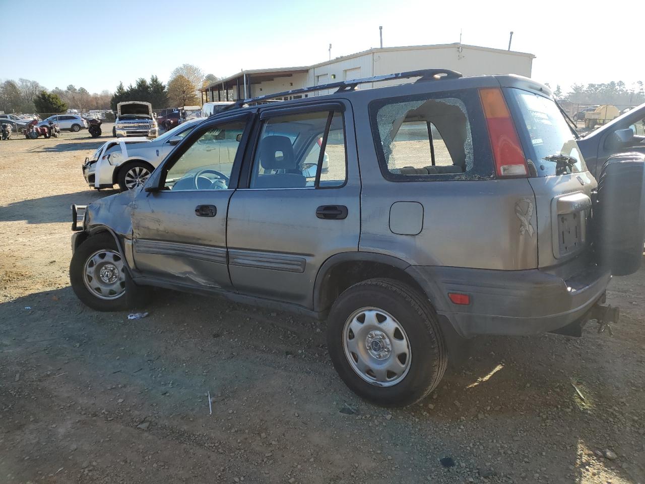Image 2 of 1998 HONDA CR-V LX 1998 with VIN JHLRD2847WC003793