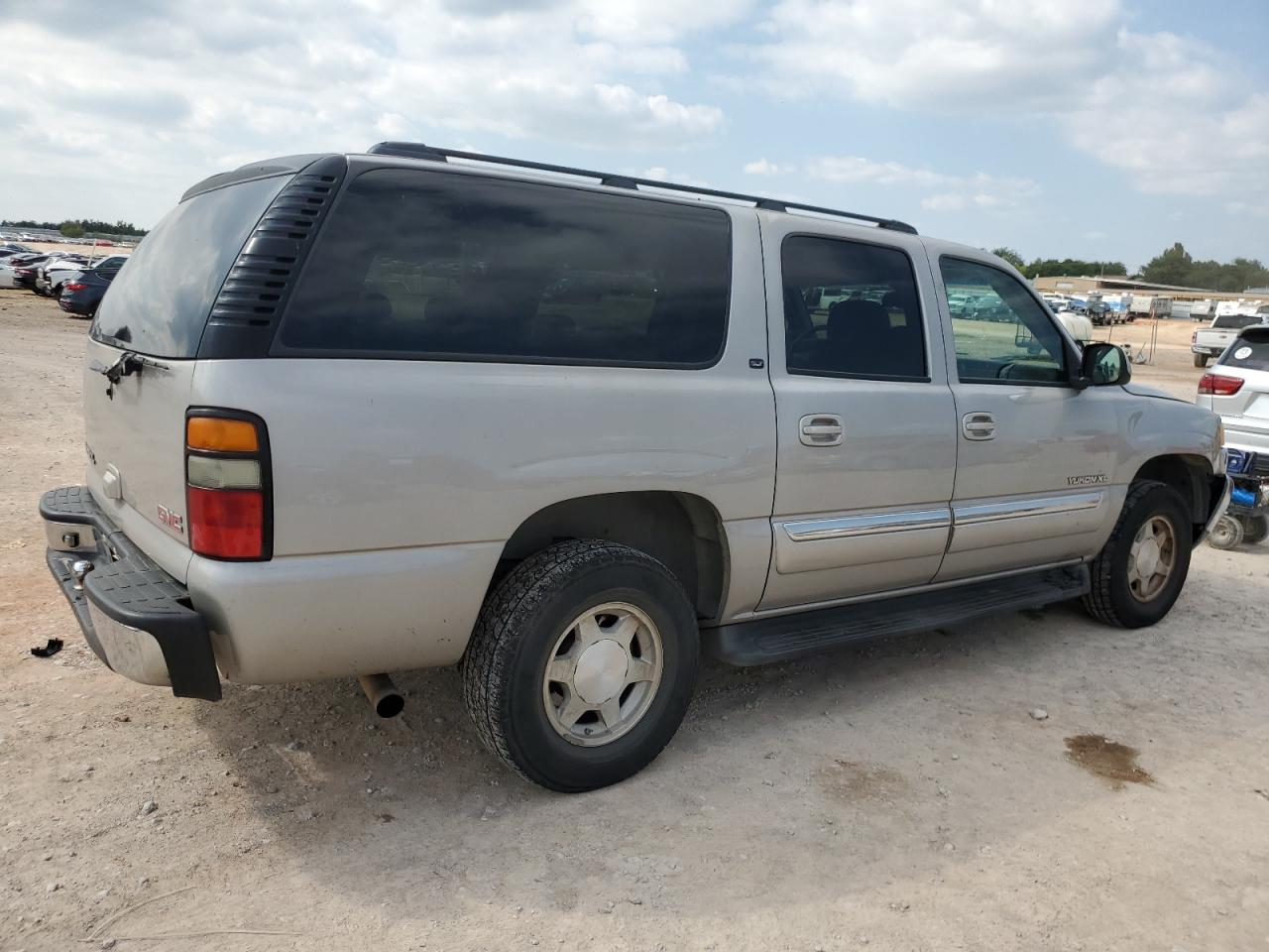 Obraz 3 z 2006 GMC YUKON XL C1500 2006 z VIN 1GKEC16Z86J136327