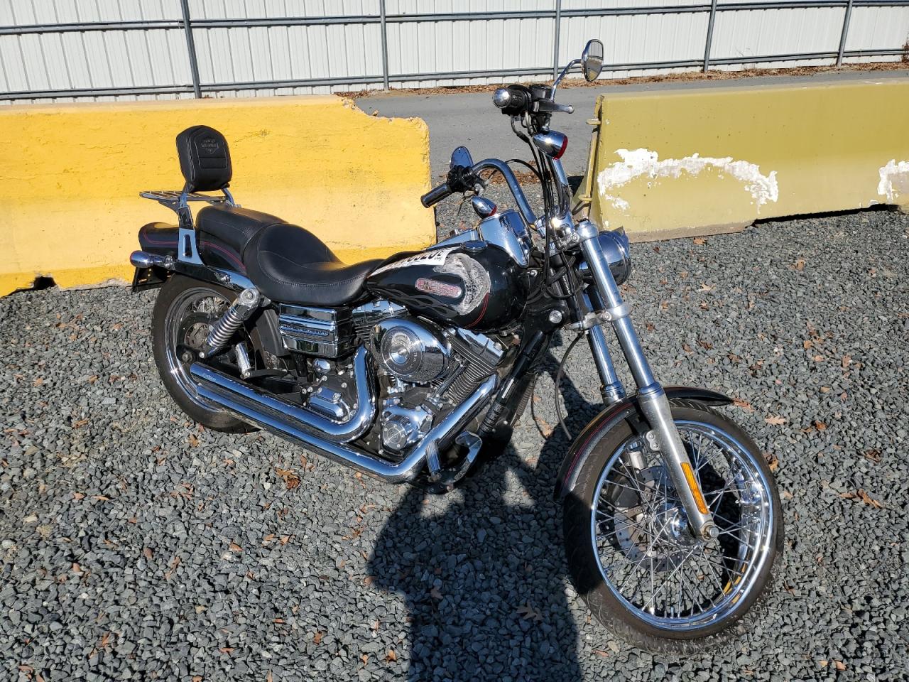 Obraz 1 z 2006 HARLEY-DAVIDSON FXDWGI  2006 z VIN 1HD1GP1196K338878
