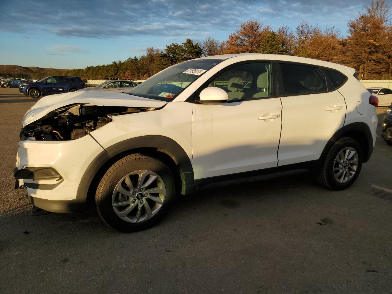 Image 1 of 2018 HYUNDAI TUCSON SE 2018 with VIN KM8J23A46JU822356