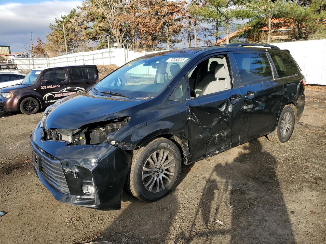 2020 TOYOTA SIENNA XLE 2020 image
