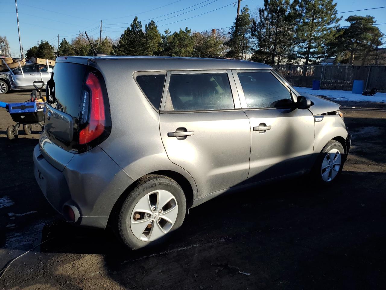 Image 3 of 2015 KIA SOUL  2015 with VIN KNDJN2A28F7186291