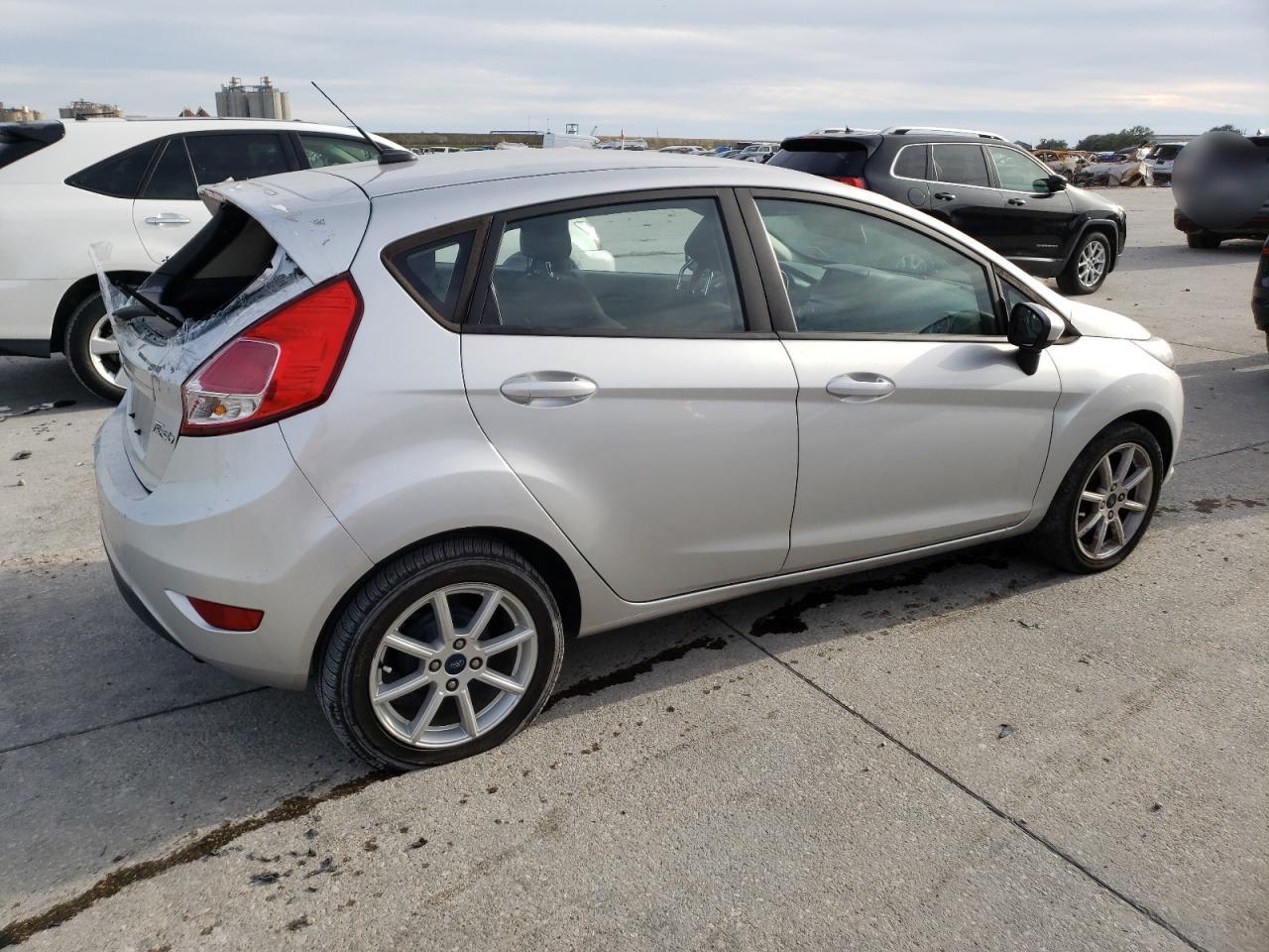 Image 3 of 2019 FORD FIESTA SE 2019 with VIN 3FADP4EJ2KM112553