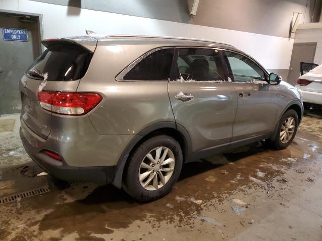 Obraz 3 z 2016 KIA SORENTO LX 2016 z VIN 5XYPG4A31GG085588