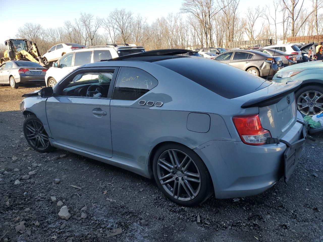 Изображение 2 2011 TOYOTA SCION TC  2011 с VIN JTKJF5C78B3006311