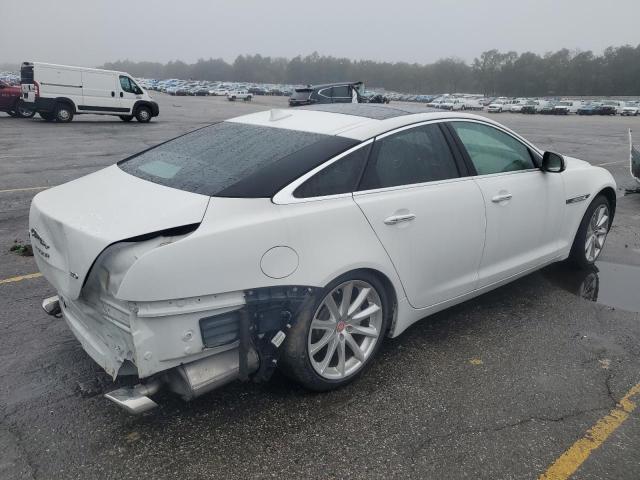 Obraz 3 z 2015 JAGUAR XJ  2015 z VIN SAJWA1CZ5F8V83183