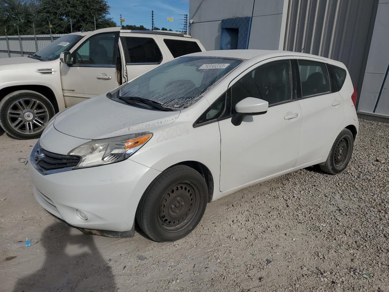 Изображение 1 2015 NISSAN VERSA NOTE S 2015 с VIN 3N1CE2CP6FL352064