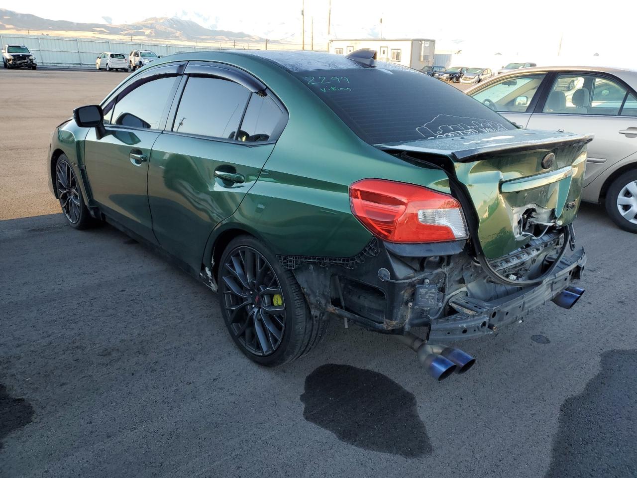 Obraz 2 z 2018 SUBARU WRX STI LIMITED 2018 z VIN JF1VA2T66J9823789