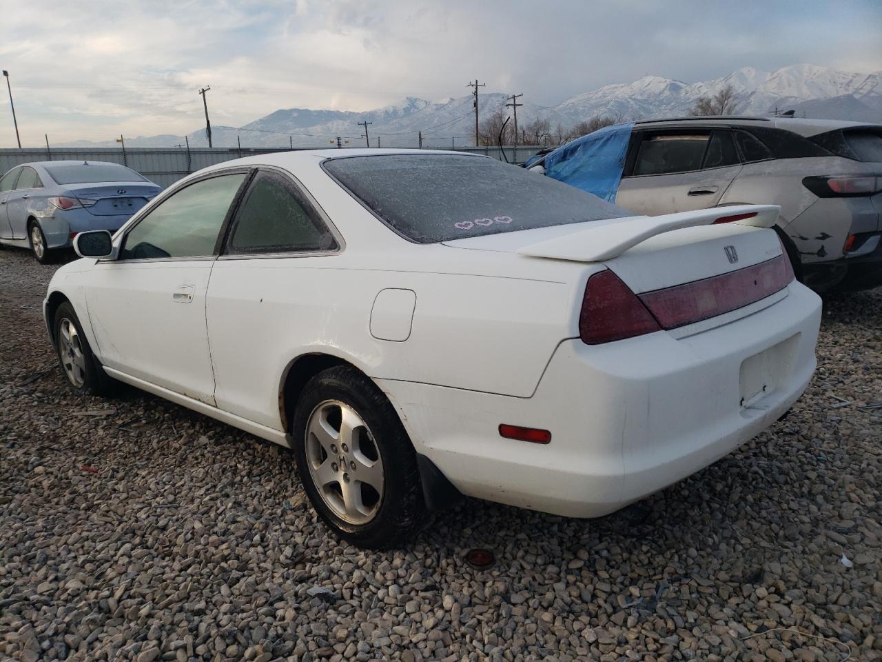 Изображение 2 2000 HONDA ACCORD EX 2000 с VIN 1HGCG2251YA032623