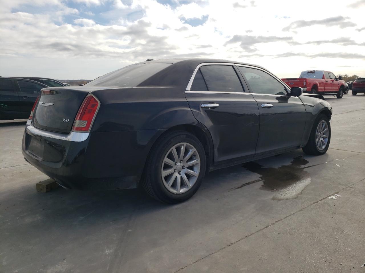 Image 3 of 2012 CHRYSLER 300 LIMITED 2012 with VIN 2C3CCACG9CH192137