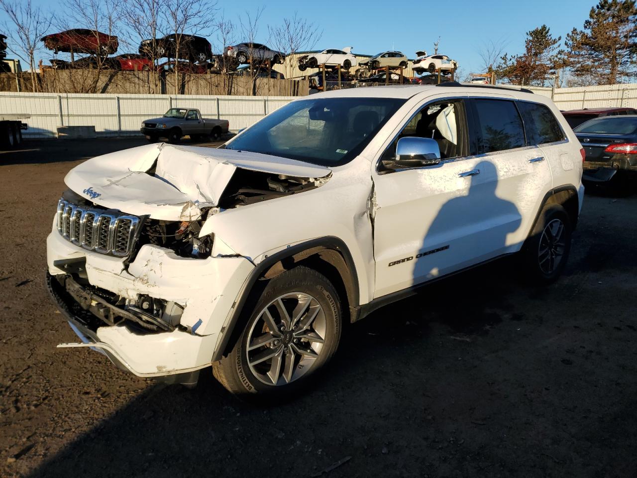 Image 1 of 2020 JEEP GRAND CHEROKEE LIMITED 2020 with VIN 1C4RJFBG8LC121444