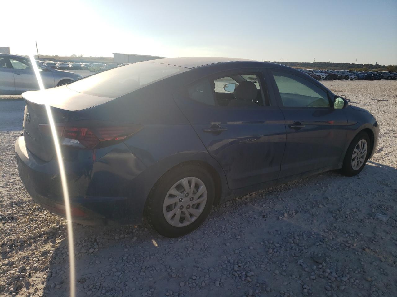 Изображение 3 2020 HYUNDAI ELANTRA SE 2020 с VIN 5NPD74LF6LH618225
